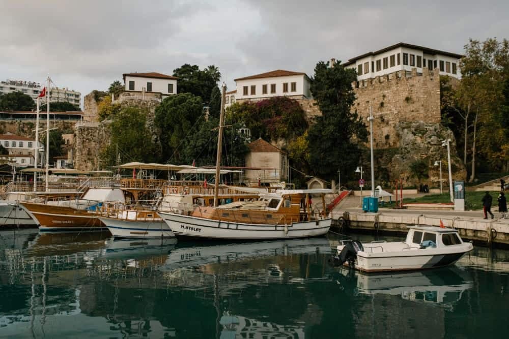 Wann ist die beste Reisezeit für Antalya?