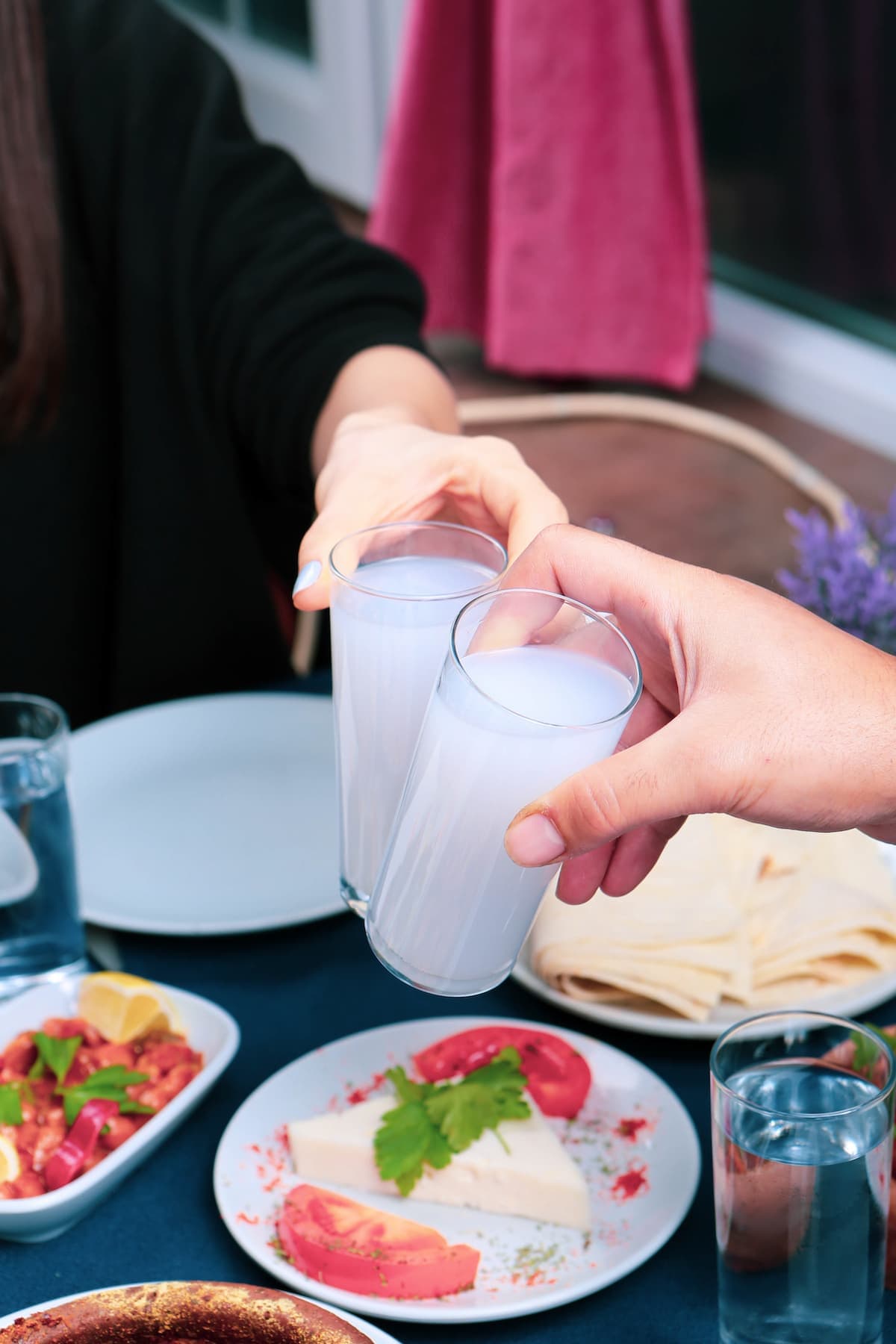 Wie trinkt man Raki?