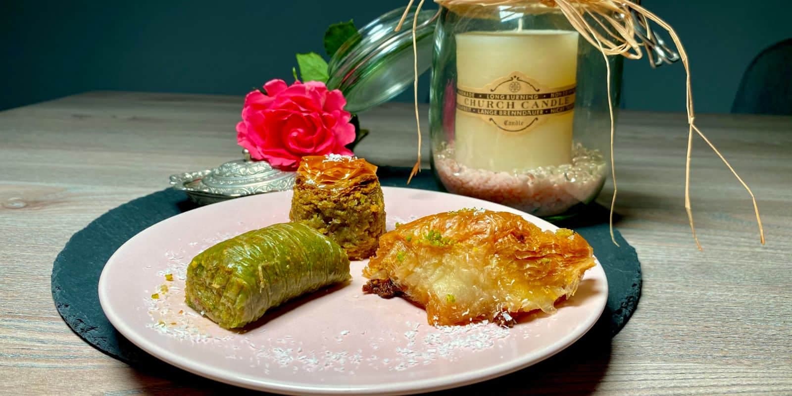 14 türkische Süßigkeiten, die du auf jeden Fall einmal probieren solltest!