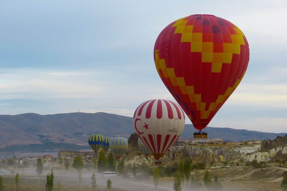 Was ist das Besondere an den Ballonfahrten in Kappadokien?