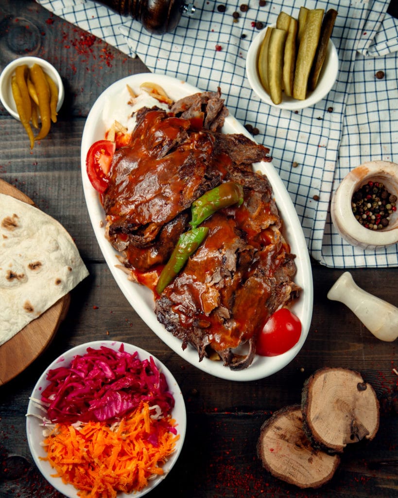 Iskender Kebap mit Beilage